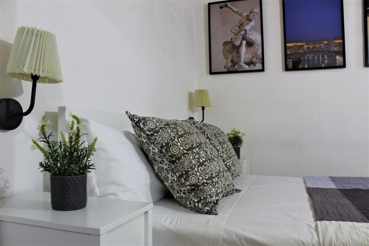 Crystal Ship Apartments Firenze Bagian luar foto