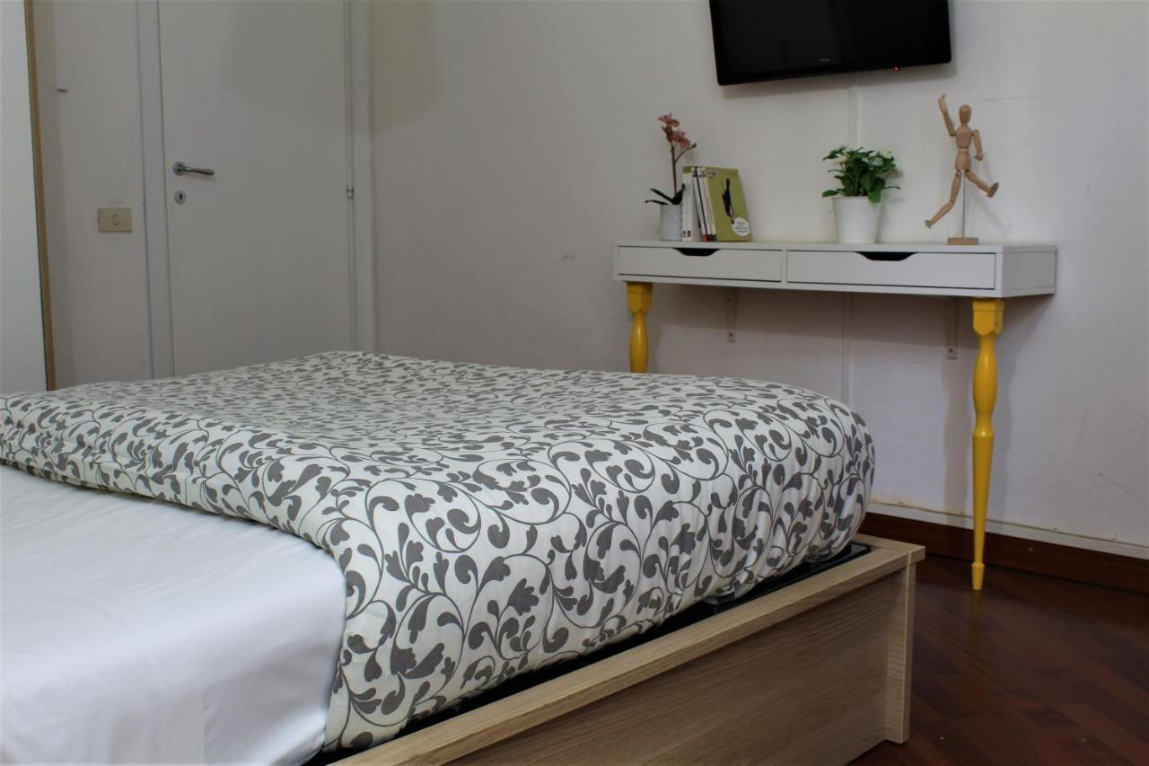 Crystal Ship Apartments Firenze Bagian luar foto